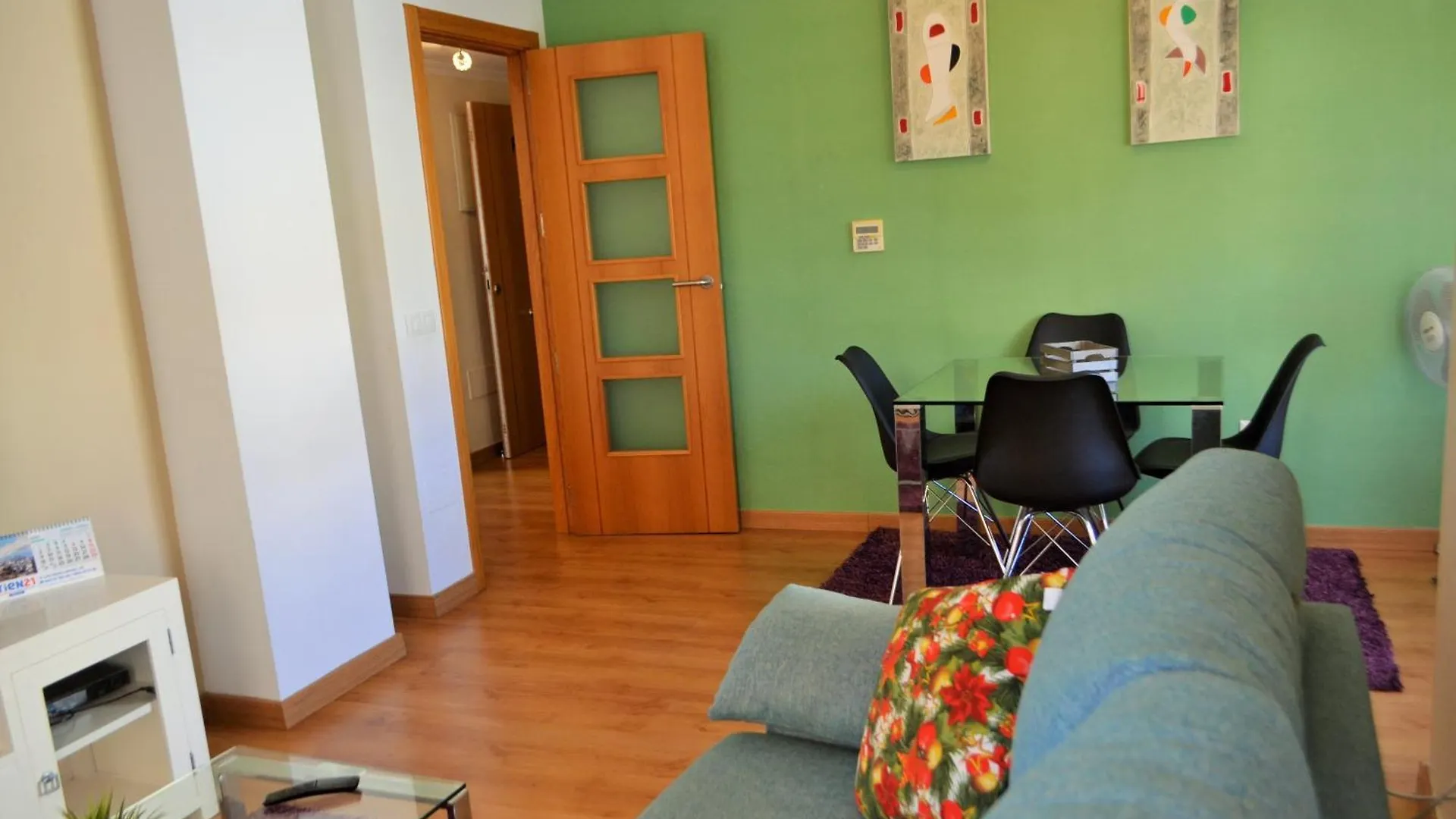 Apartamento Hospitales A 10 Minutos Del Centro Y Playas Málaga Apartman